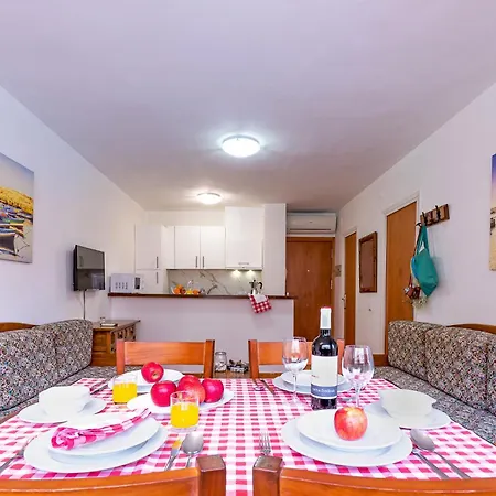Apartment Aptos. Comte D'empuries Empuriabrava