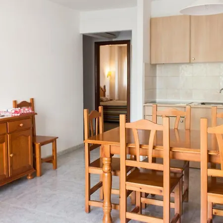 Aptos. Comte D'empuries Apartman